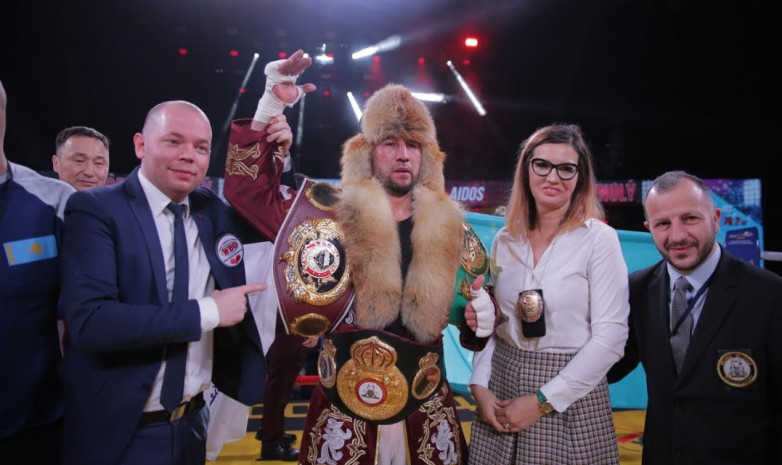 Ербосынулы - в топ-5 боксеров мирового рейтинга WBO