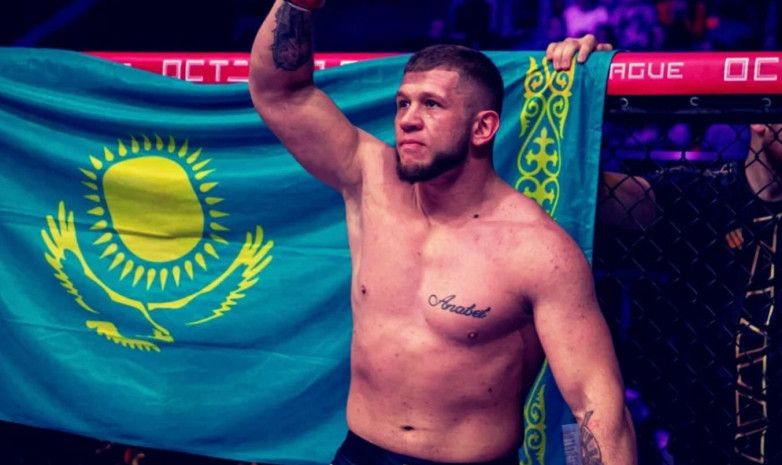 Казахстанский боец досрочно проиграл на турнире Rizin в Баку. ВИДЕО